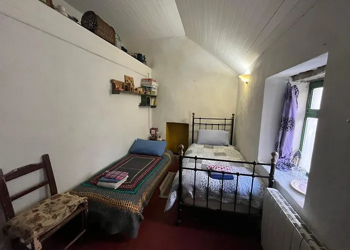 -going Back In Time- 200 Year Old Creegh