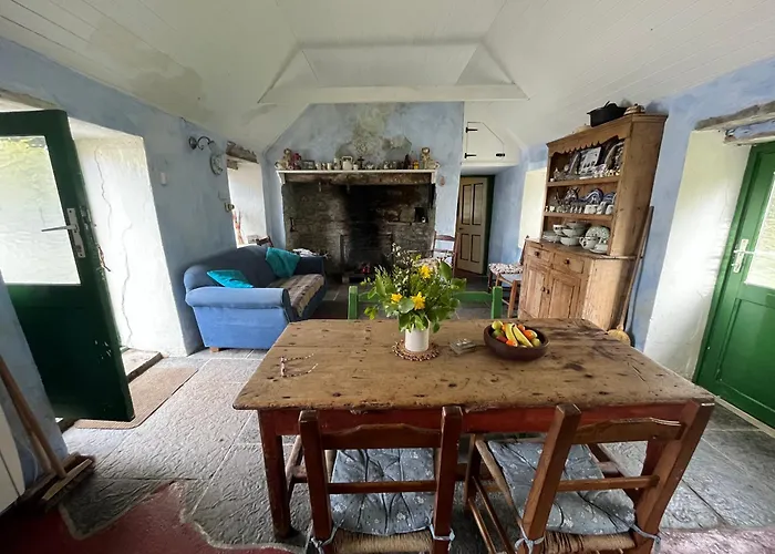 -going Back In Time- 200 Year Old Creegh